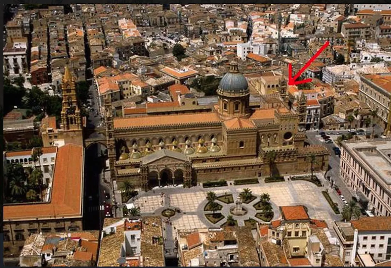 Palazzo Artale Holiday Homes Palermo Lägenhet