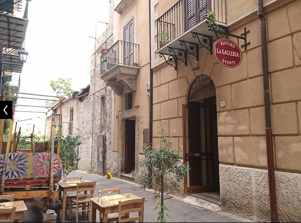 Palazzo Artale Holiday Homes Palermo 0*,  Italien