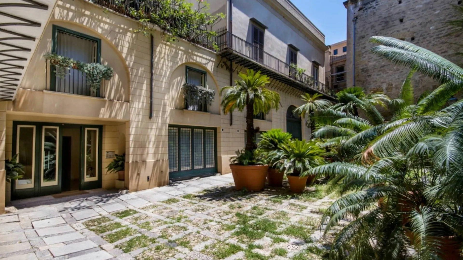 Palazzo Artale Holiday Homes Palermo